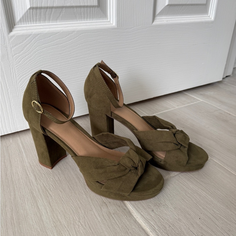 Green Suede Block Heel Sandals From‎ Loft